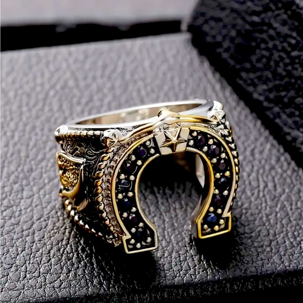 COPY - MENS HORSESHOE RING - Picture 5 of 9